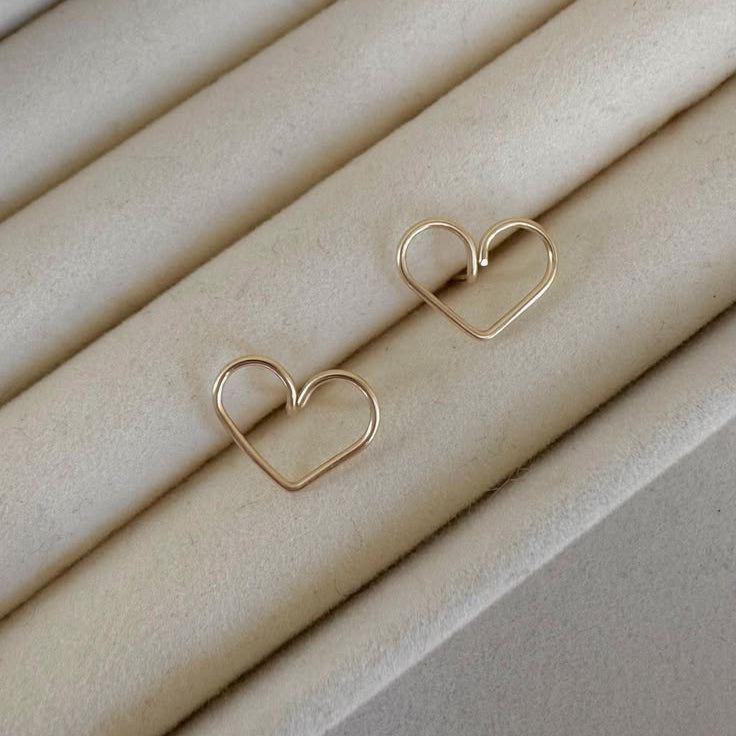 Minimal Heart Earrings