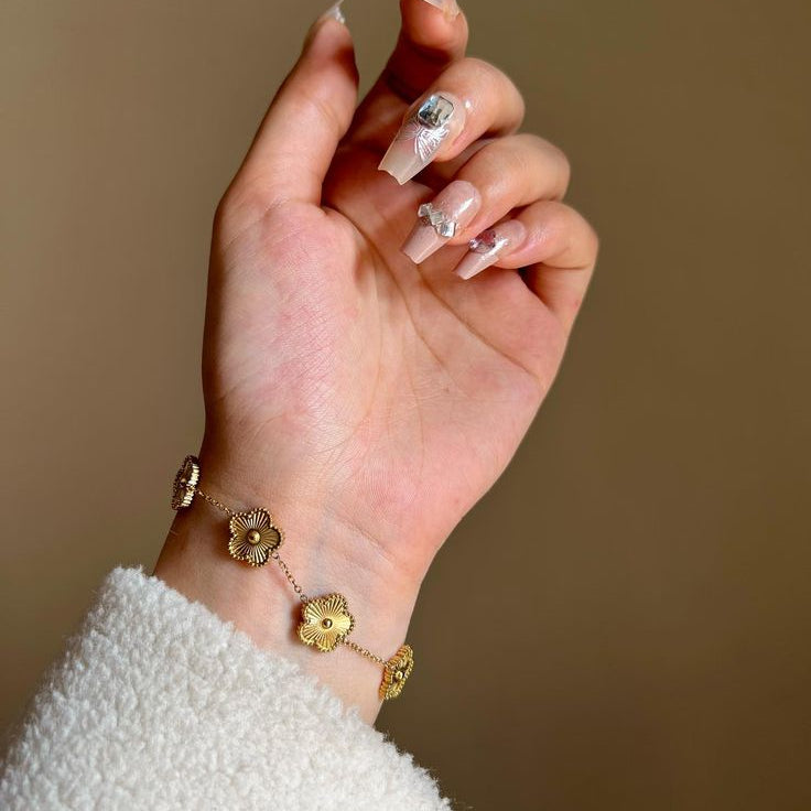 Gold Clover Necklace